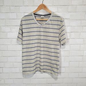 Royal Class stripe v-neck tee